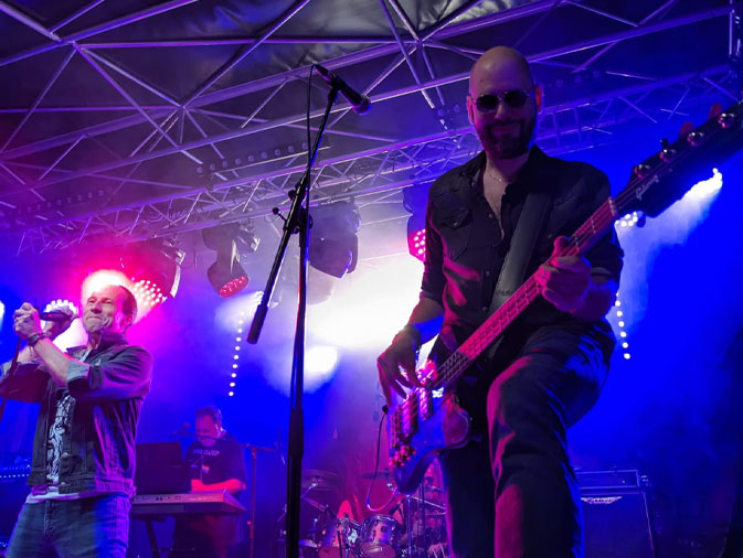 Neodyme, live rock band